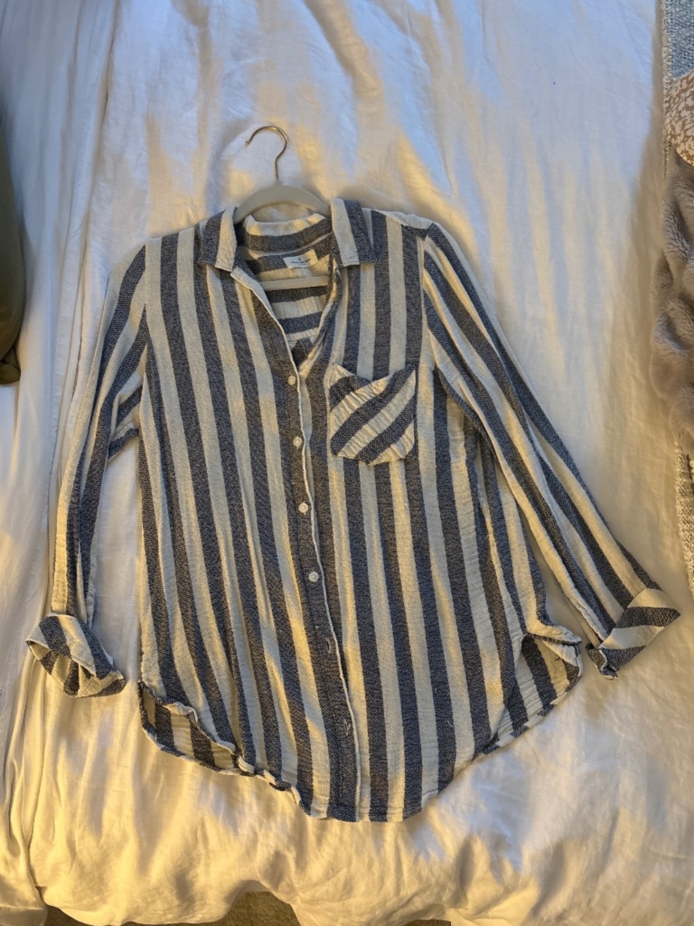 Contrast stripe button down
